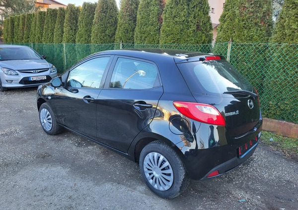 Mazda 2 cena 20900 przebieg: 122000, rok produkcji 2011 z Tarnów małe 277